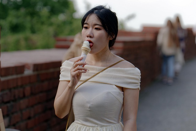 急！男友首次恋爱过于上头，我该怎么委婉提醒，在线等！