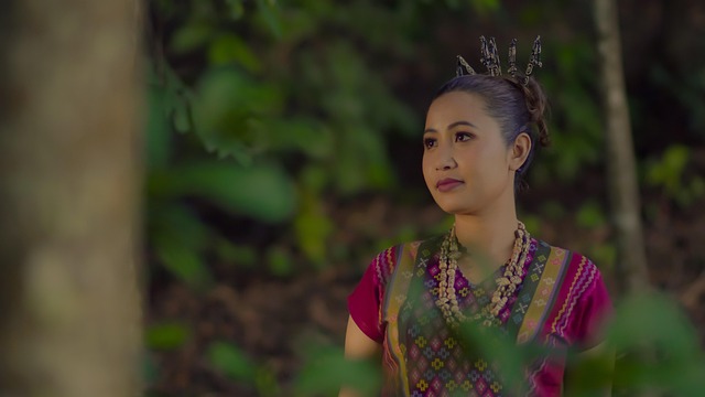 告别无效聊天！识别女生敷衍，用这几招让她主动聊起来