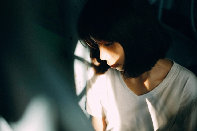 藏起仇恨，我在仇人身边尽孝二十年，现在……