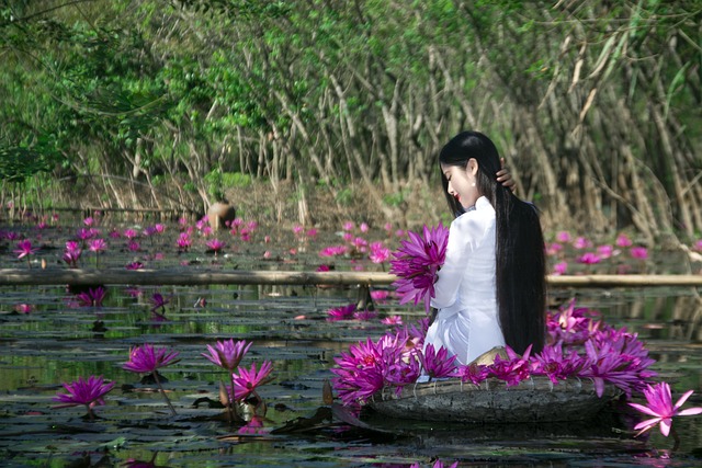 婆婆眼中的儿媳三重身份，好帮手、竞争者、陌生人？90%的婆媳矛盾源于角色错位
