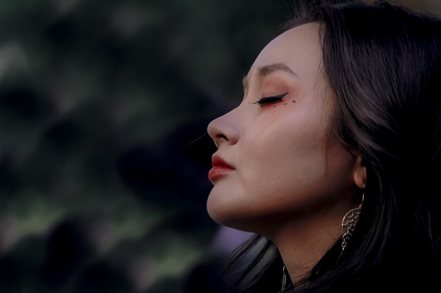 情感咨詢 - 曖昧期遲遲不推進(jìn)？教你用 “低壓力聊天” 讓他主動表白