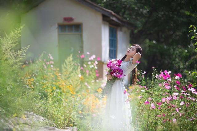婚姻危机,婚姻挽回,情感咨询,家庭矛盾,发现前任秀恩爱很难受怎么办