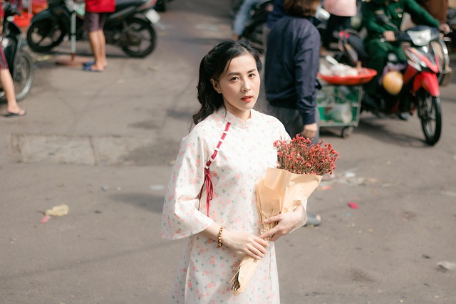 情感咨询,聊天技巧,情感故事分享,情感问题,朋友借钱不还如何不伤感情地处理