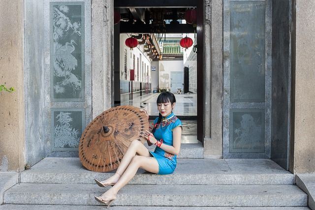 我是上门女婿，老婆总是挑我的毛病，和我吵架，我该怎么办
