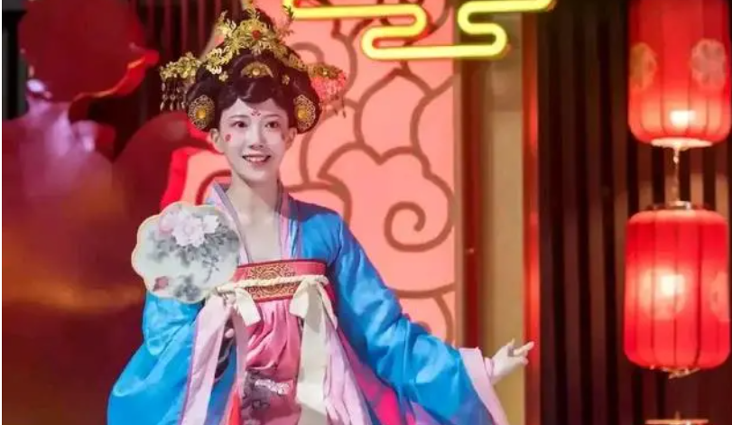 网红“不倒翁”小姐姐生娃后变憔悴，本人回应来了...