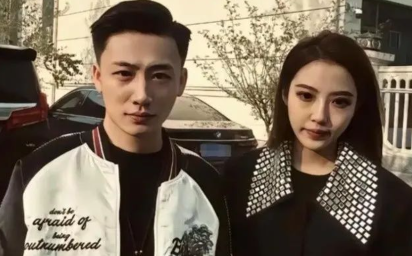 反转不断？自曝抛妻弃子网红举报老丈人贪污...