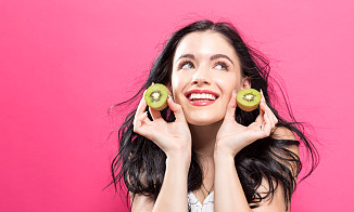 想知道聪明的女人如何巧妙面对很色的男人吗？这里有答案！